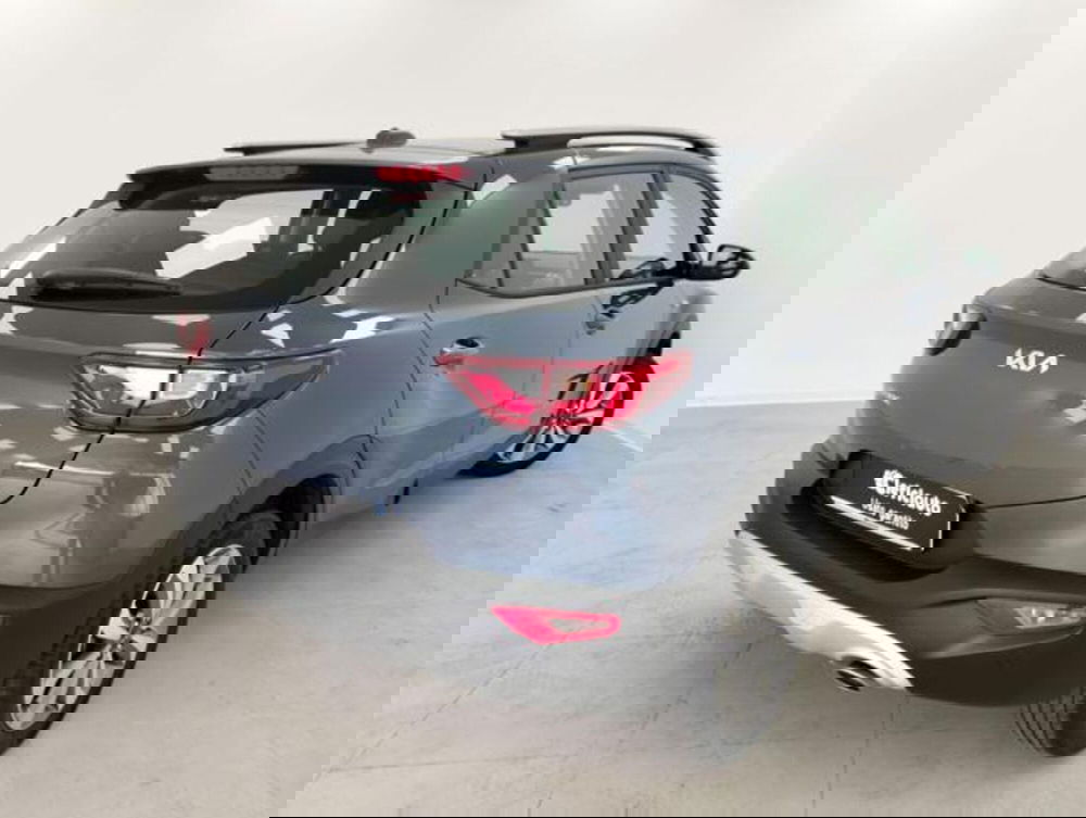 Kia Stonic usata a Como (2)