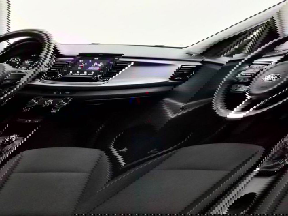 Kia Rio usata a Como (4)