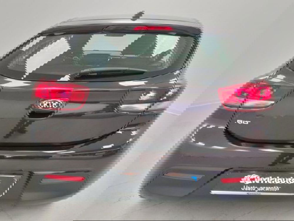 Kia Rio usata a Como (6)