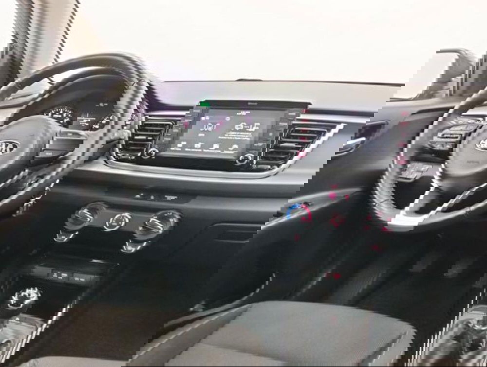 Kia Rio usata a Como (8)