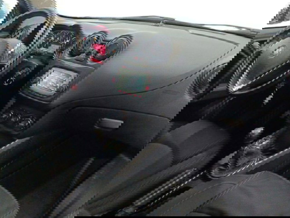 Alfa Romeo MiTo usata a Catania (9)