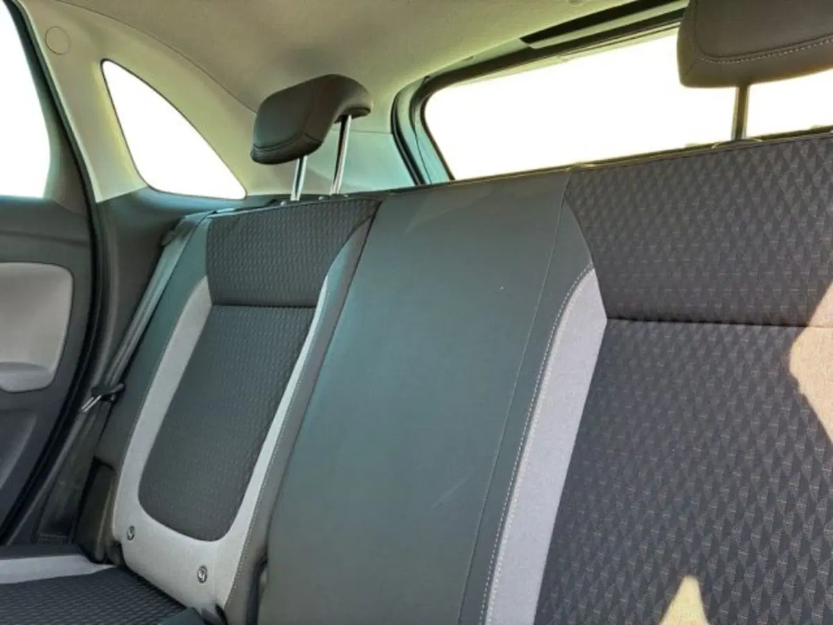 Opel Crossland X usata a Ancona (13)