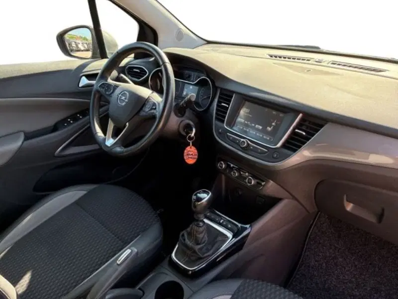 Opel Crossland X usata a Ancona (14)