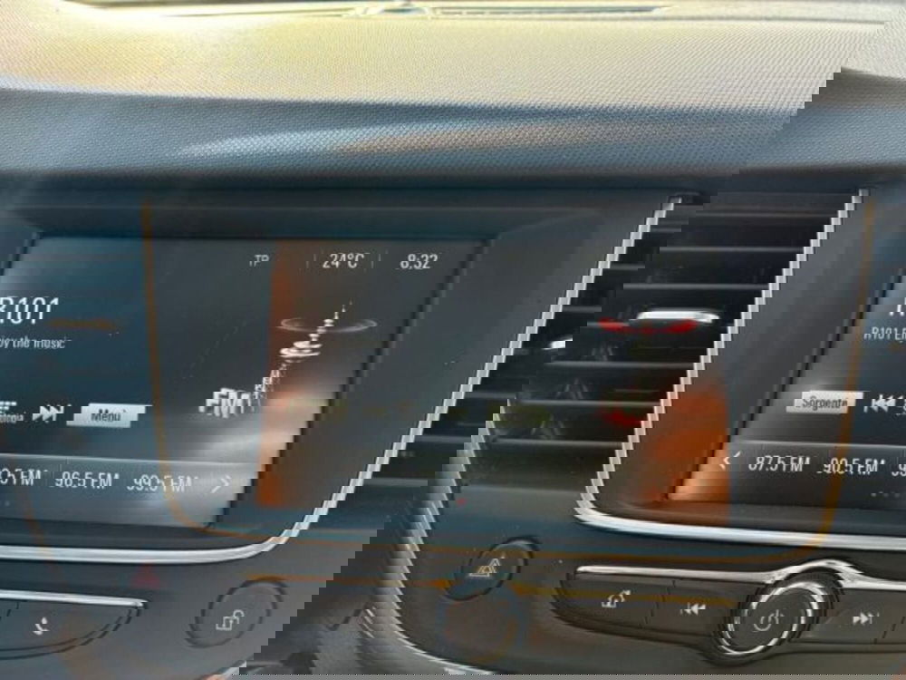 Opel Crossland X usata a Ancona (18)