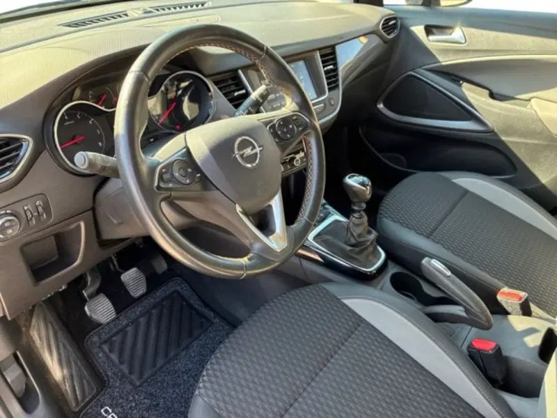 Opel Crossland X usata a Ancona (9)