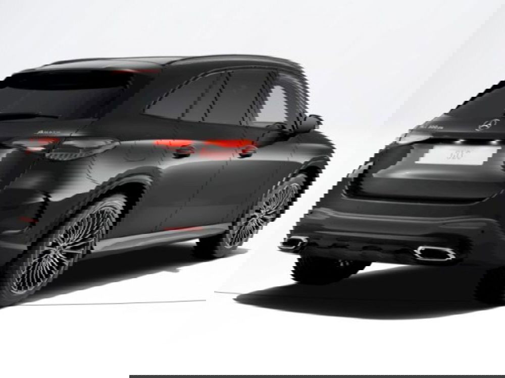 Mercedes-Benz GLC nuova a Verona (2)