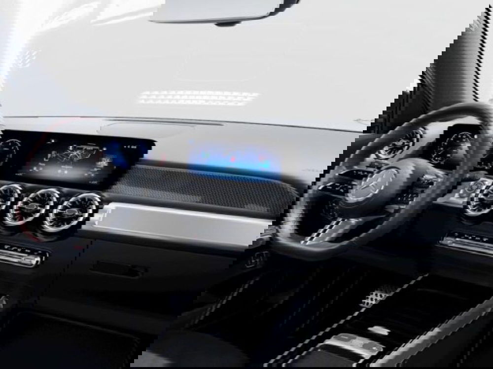 Mercedes-Benz GLB nuova a Verona (8)