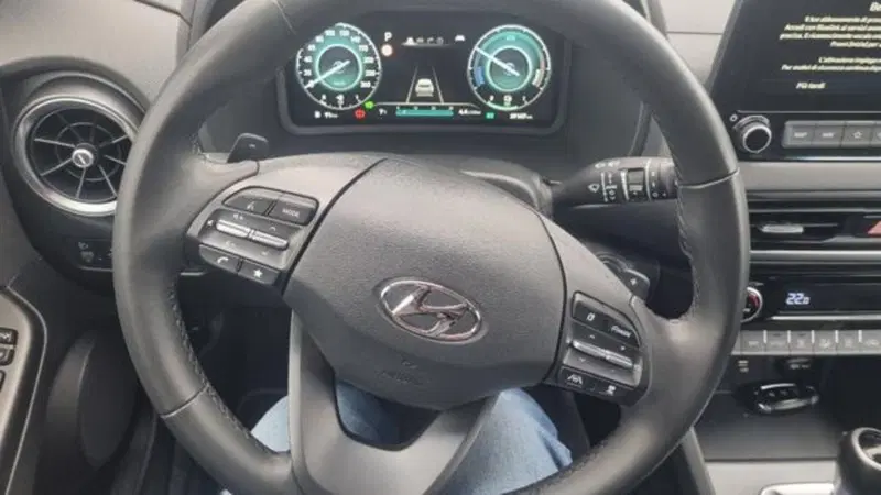 Hyundai Kona usata a Savona (7)