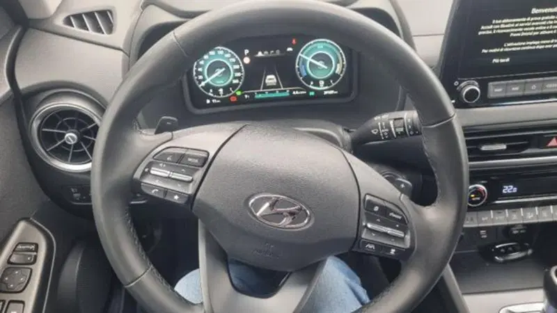 Hyundai Kona usata a Savona (9)