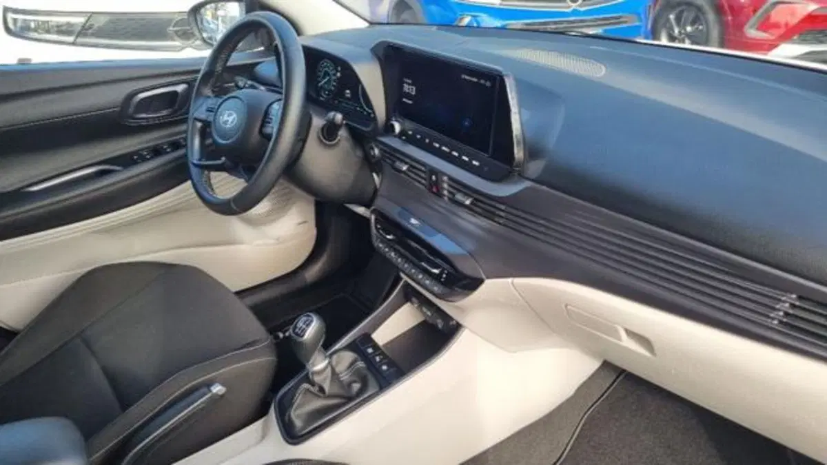 Hyundai i20 usata a Savona (12)