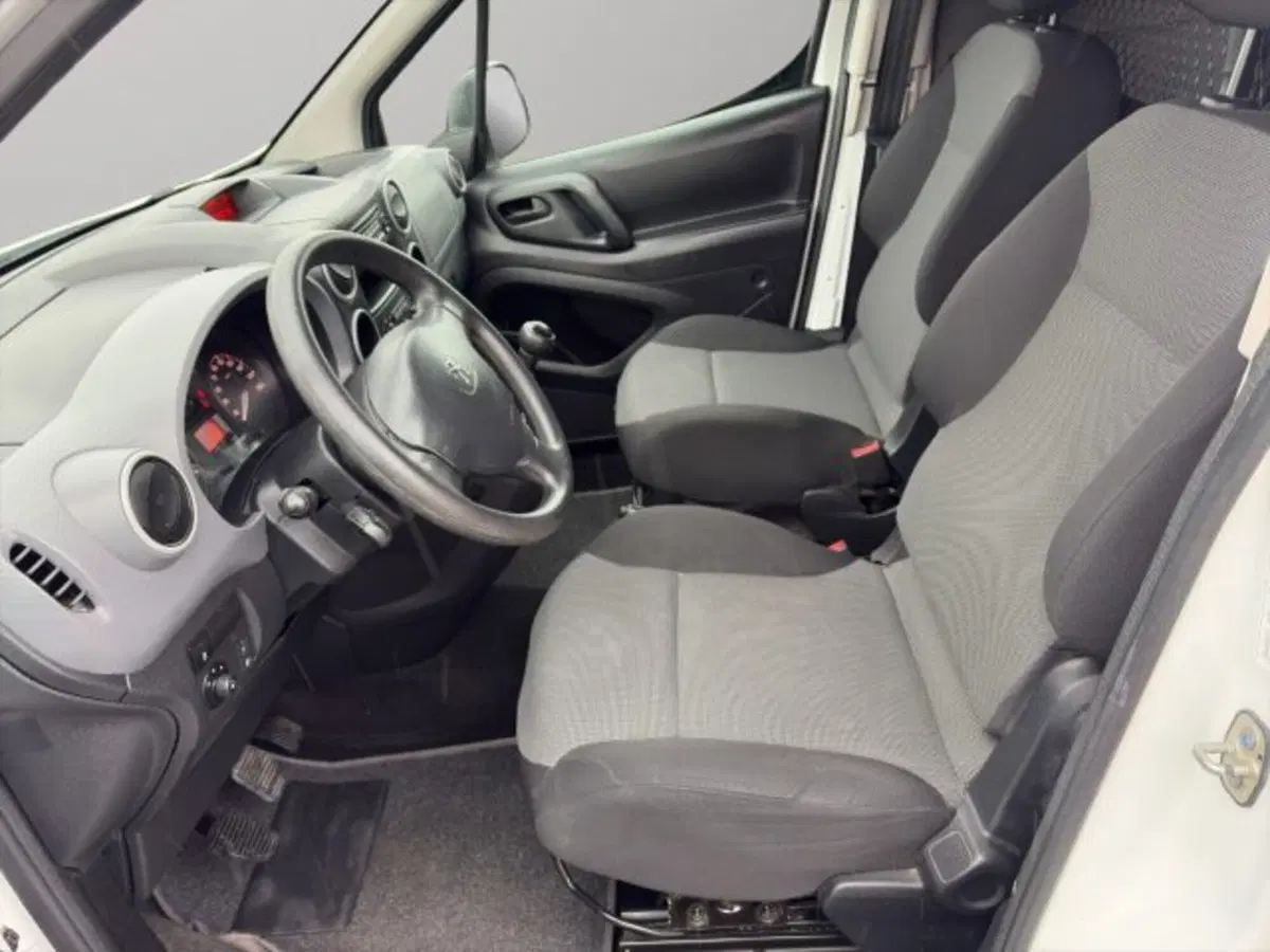 Peugeot Partner Furgone usata a Perugia (9)
