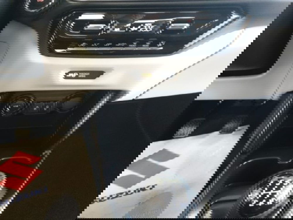 Suzuki Swift nuova a Reggio Emilia (11)