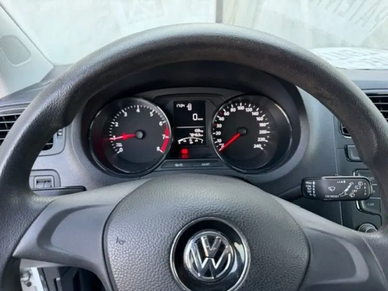 Volkswagen Polo usata a Prato (9)