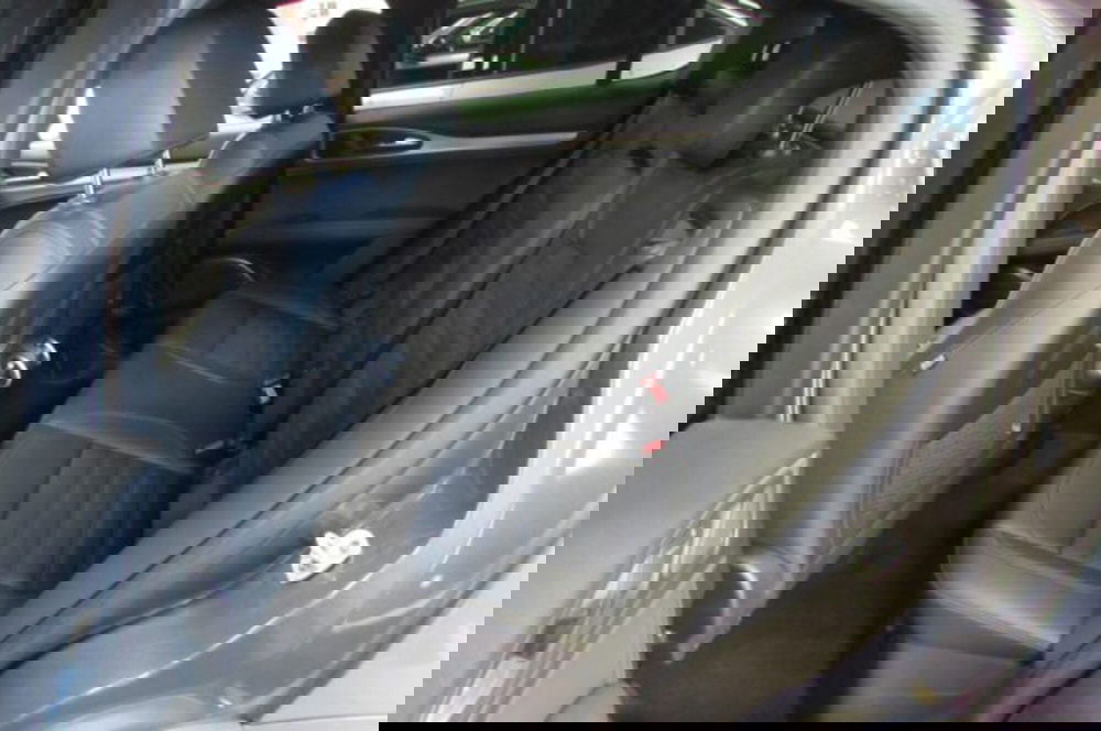 Alfa Romeo Stelvio usata a Milano (12)