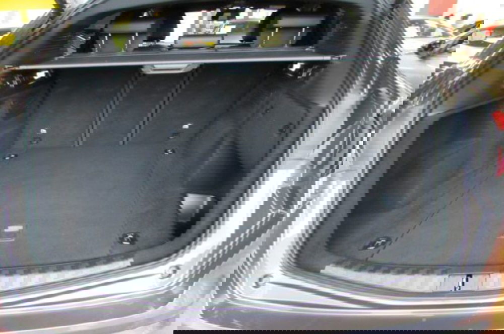 Alfa Romeo Stelvio usata a Milano (13)