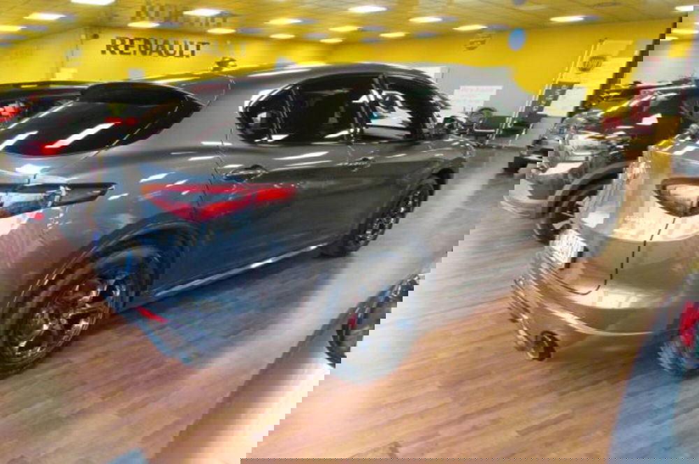 Alfa Romeo Stelvio usata a Milano (3)