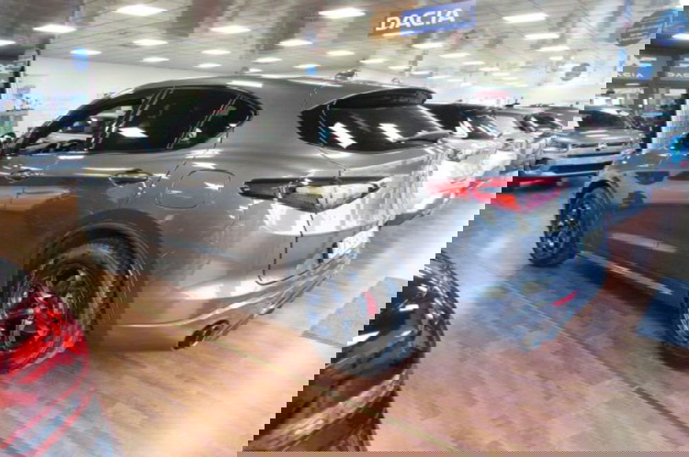 Alfa Romeo Stelvio usata a Milano (4)