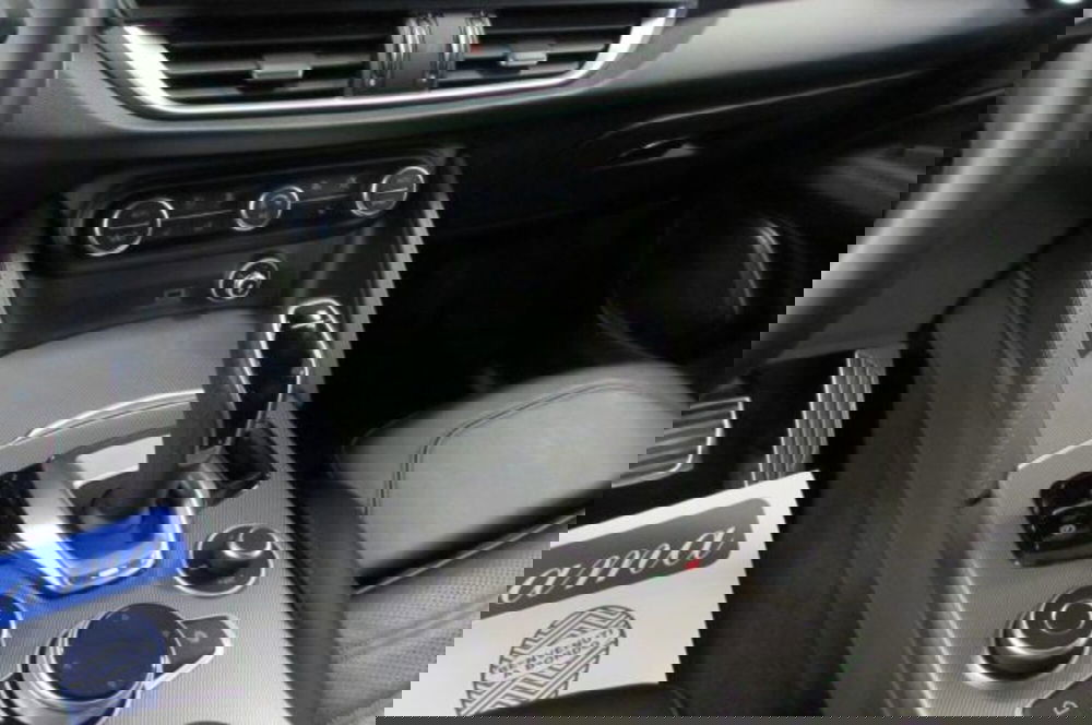 Alfa Romeo Stelvio usata a Milano (9)