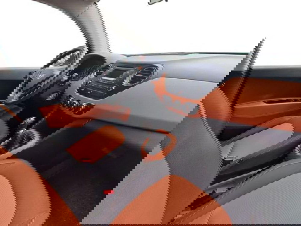 Hyundai i10 usata a Salerno (13)