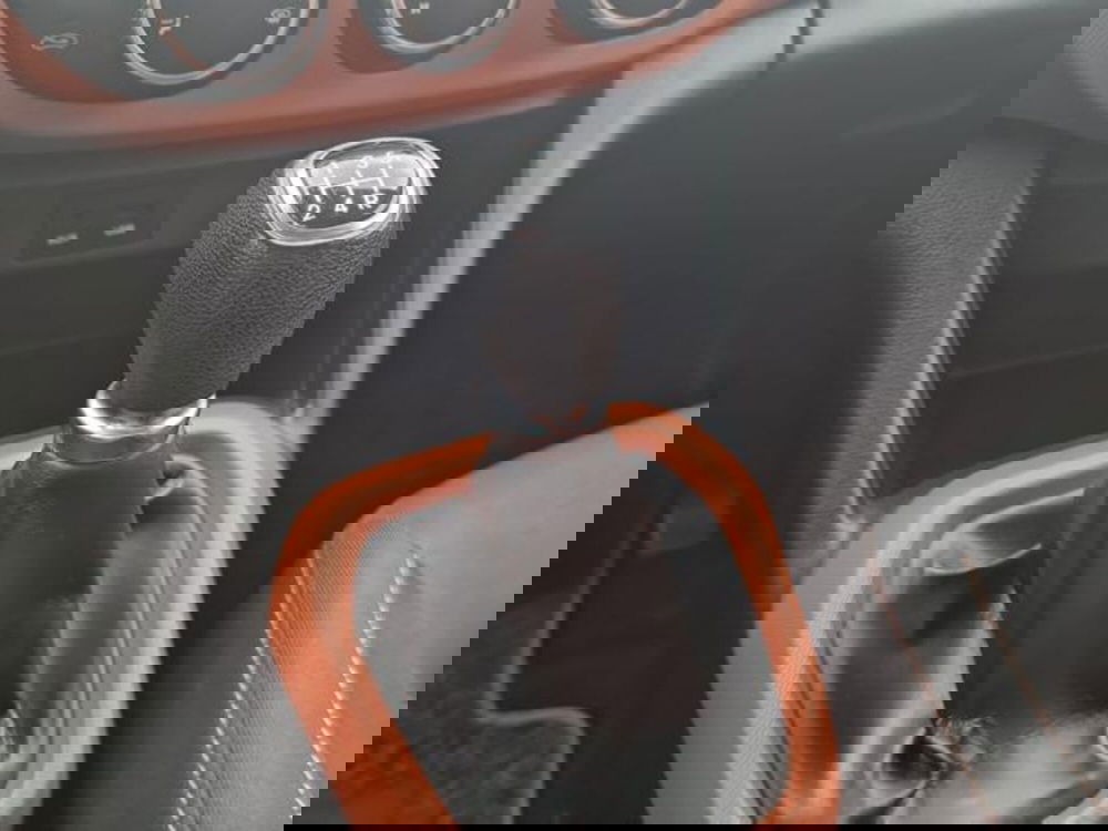 Hyundai i10 usata a Salerno (17)