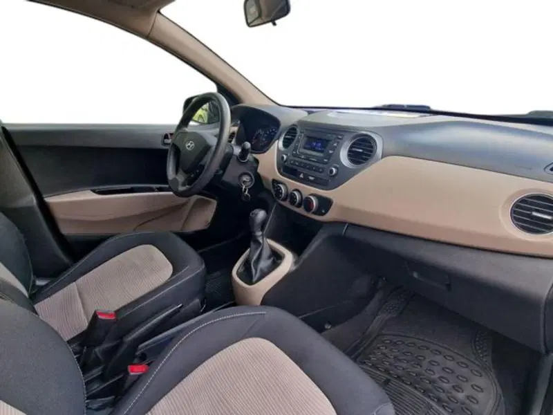 Hyundai i10 usata a Salerno (12)
