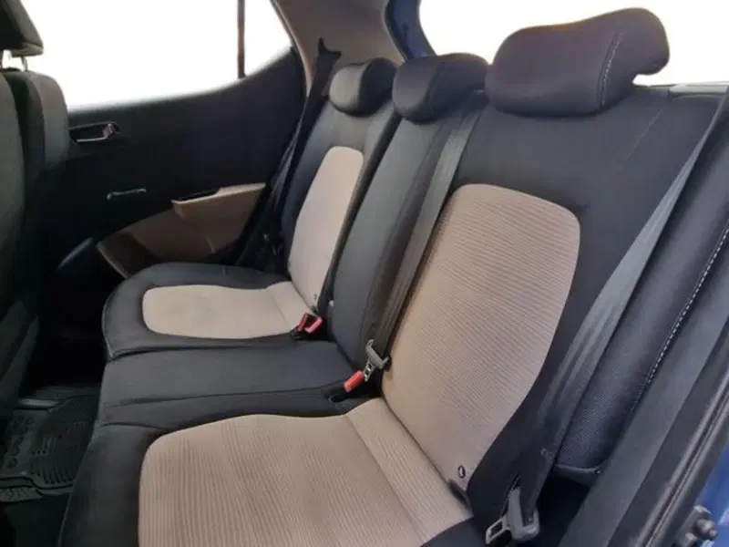 Hyundai i10 usata a Salerno (13)