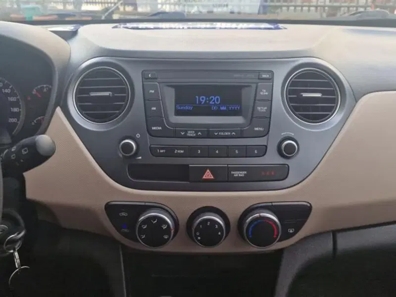Hyundai i10 usata a Salerno (15)