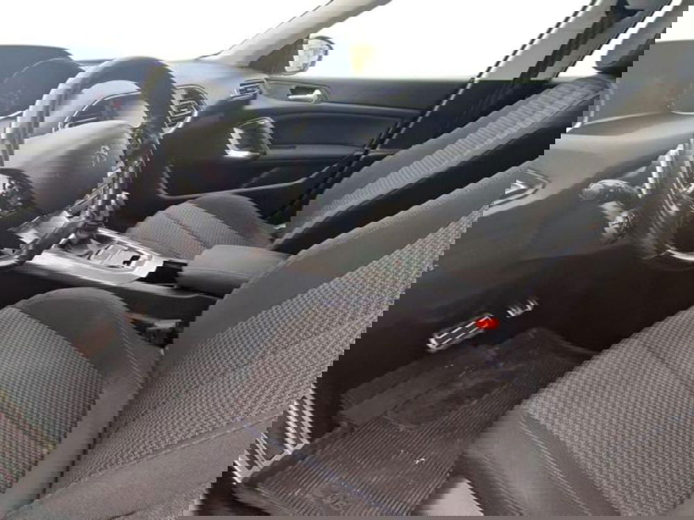 Peugeot 308 SW usata a Salerno (9)