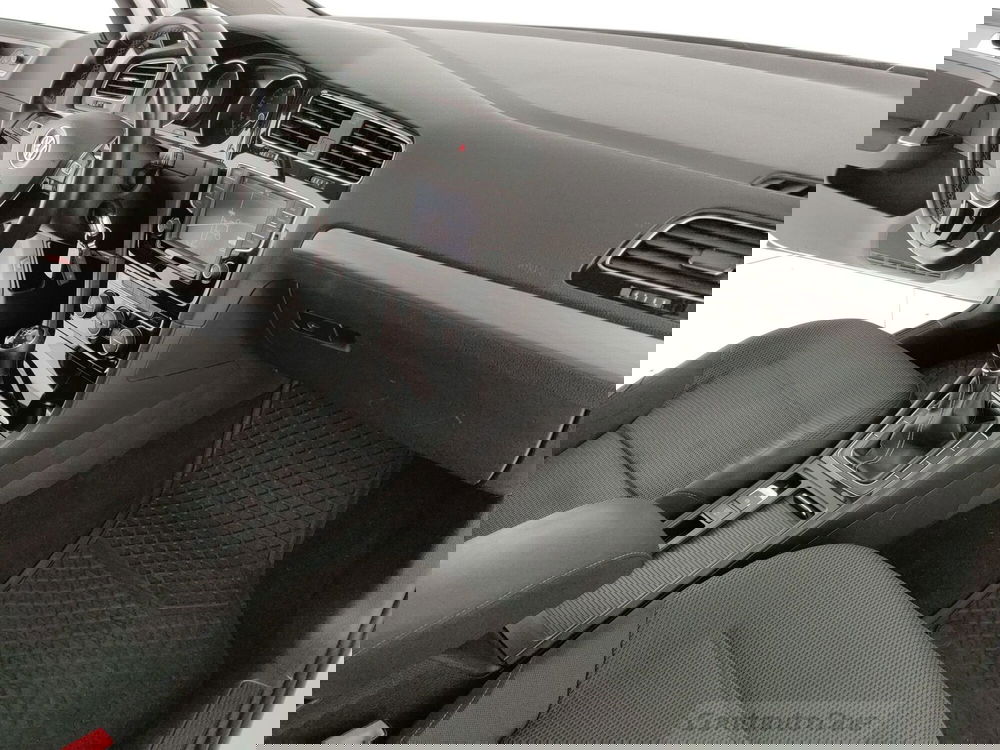 Volkswagen Golf usata a Caserta (13)