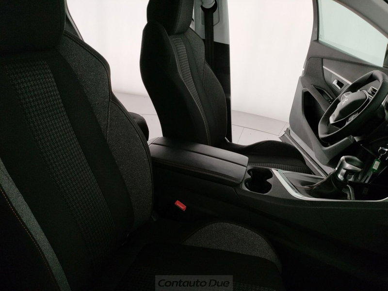 Peugeot 3008 usata a Caserta (15)