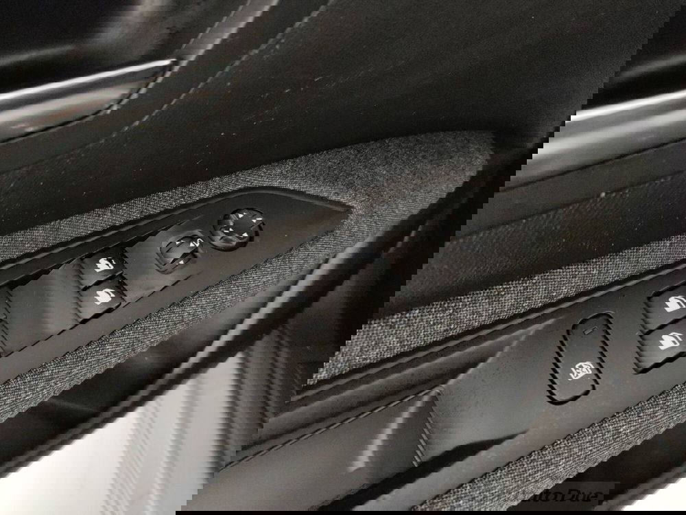 Peugeot 3008 usata a Caserta (19)