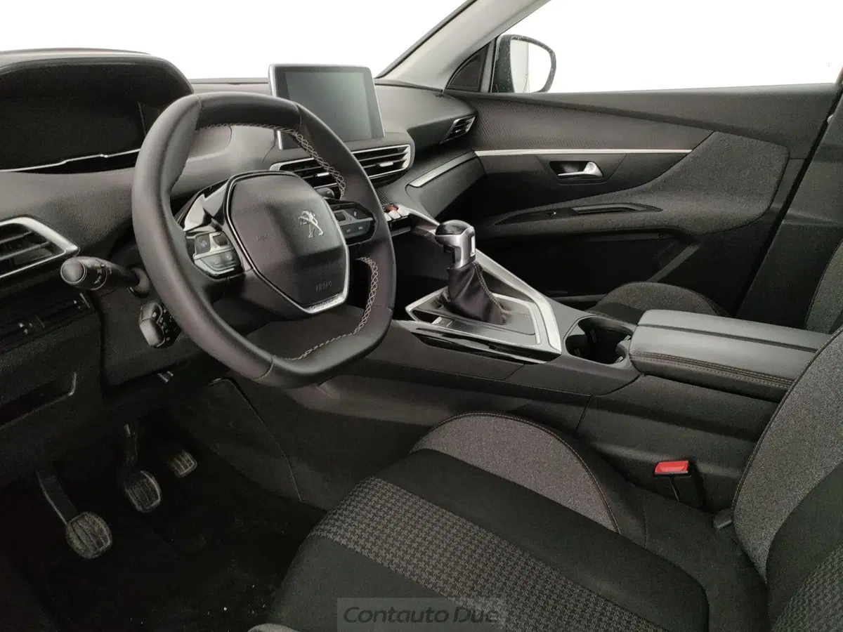 Peugeot 3008 usata a Caserta (20)