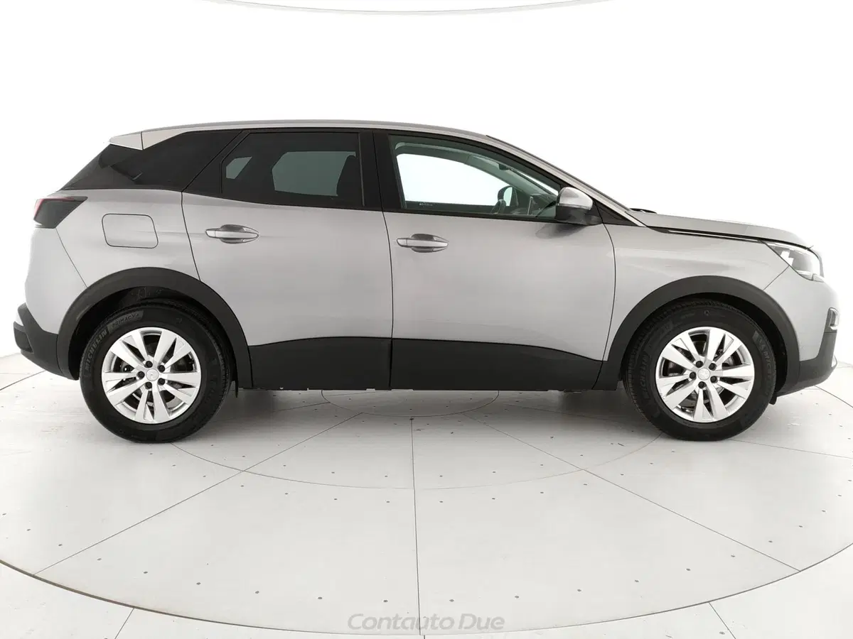 Peugeot 3008 usata a Caserta (8)