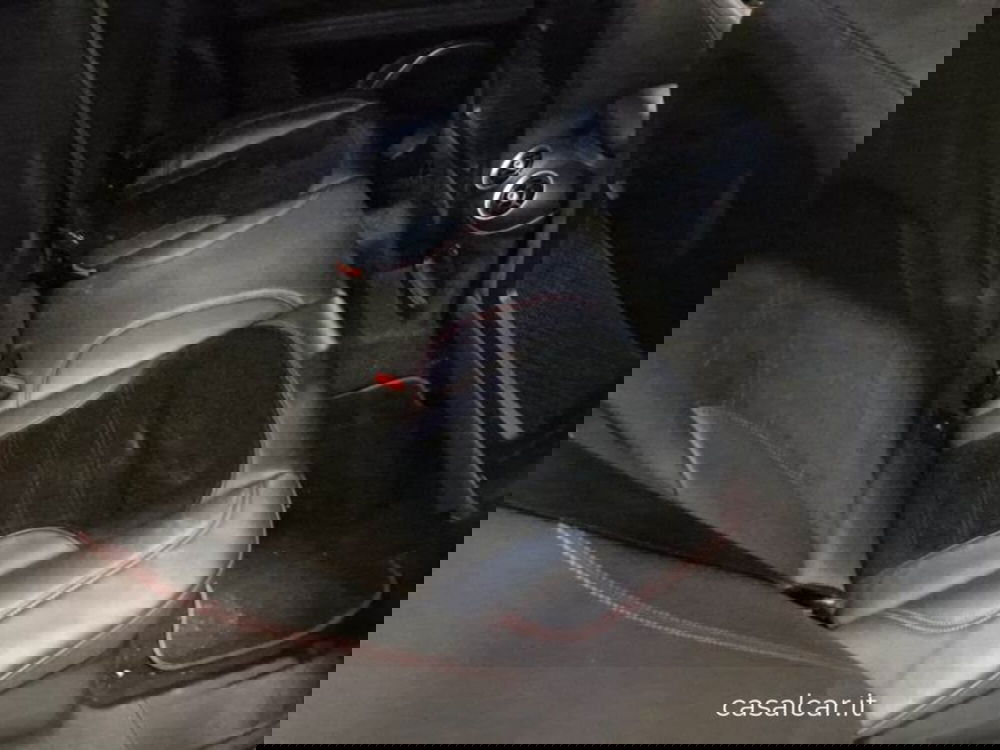 Alfa Romeo Stelvio usata a Salerno (15)