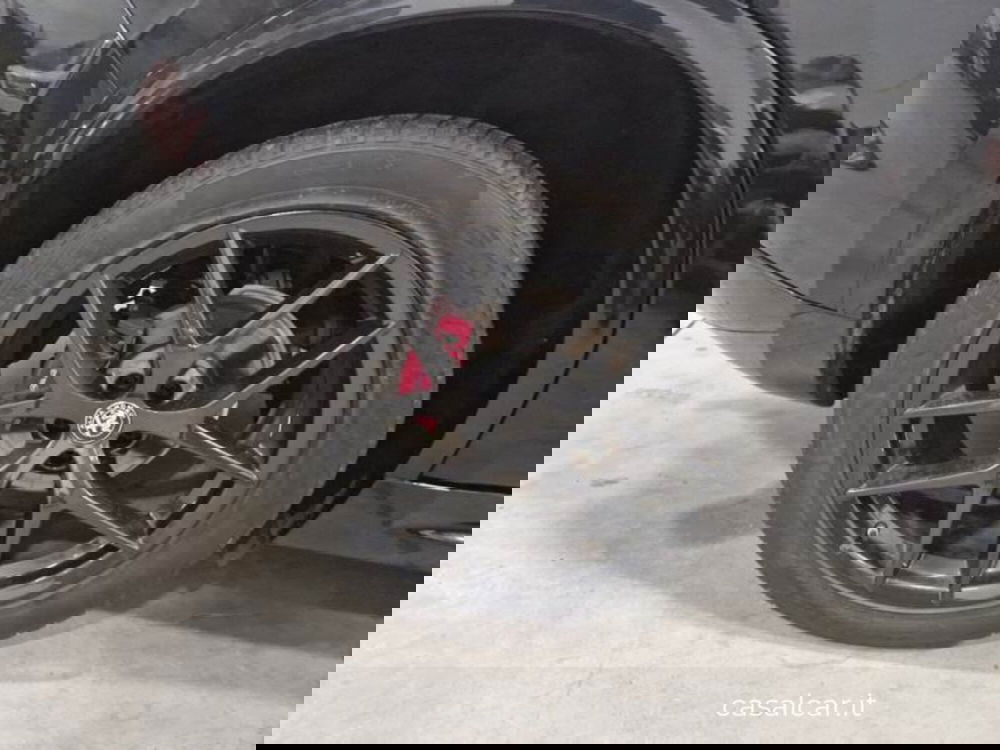 Alfa Romeo Stelvio usata a Salerno (18)