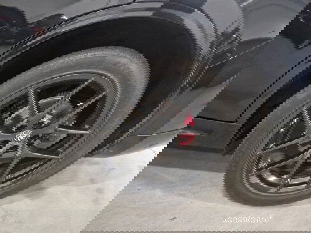 Alfa Romeo Stelvio usata a Salerno (19)