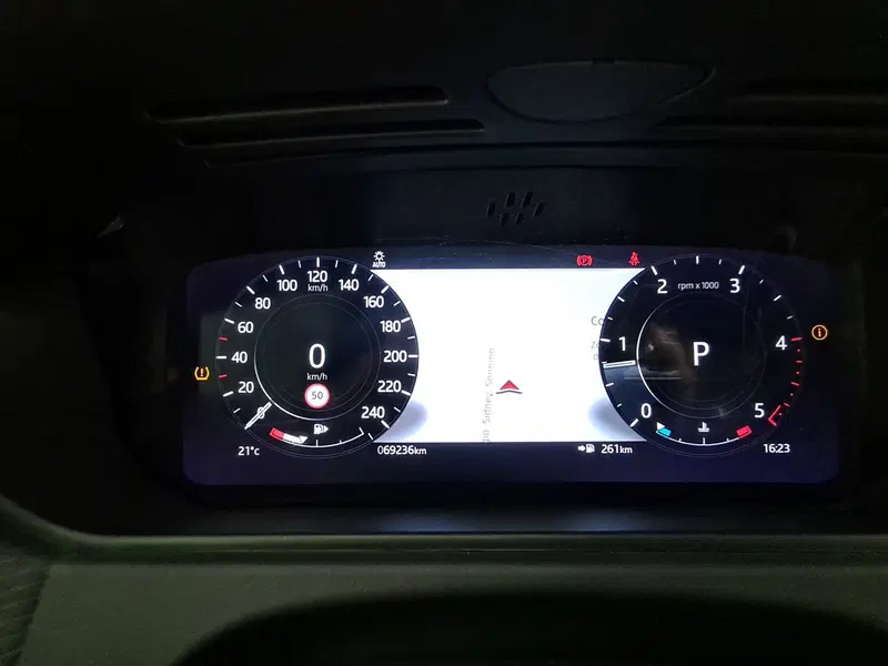 Land Rover Range Rover Velar usata a Catania (10)