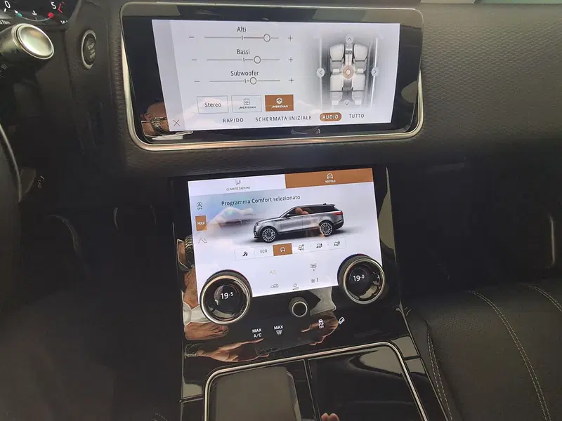 Land Rover Range Rover Velar usata a Catania (12)