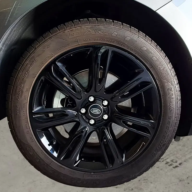 Land Rover Range Rover Velar usata a Catania (9)