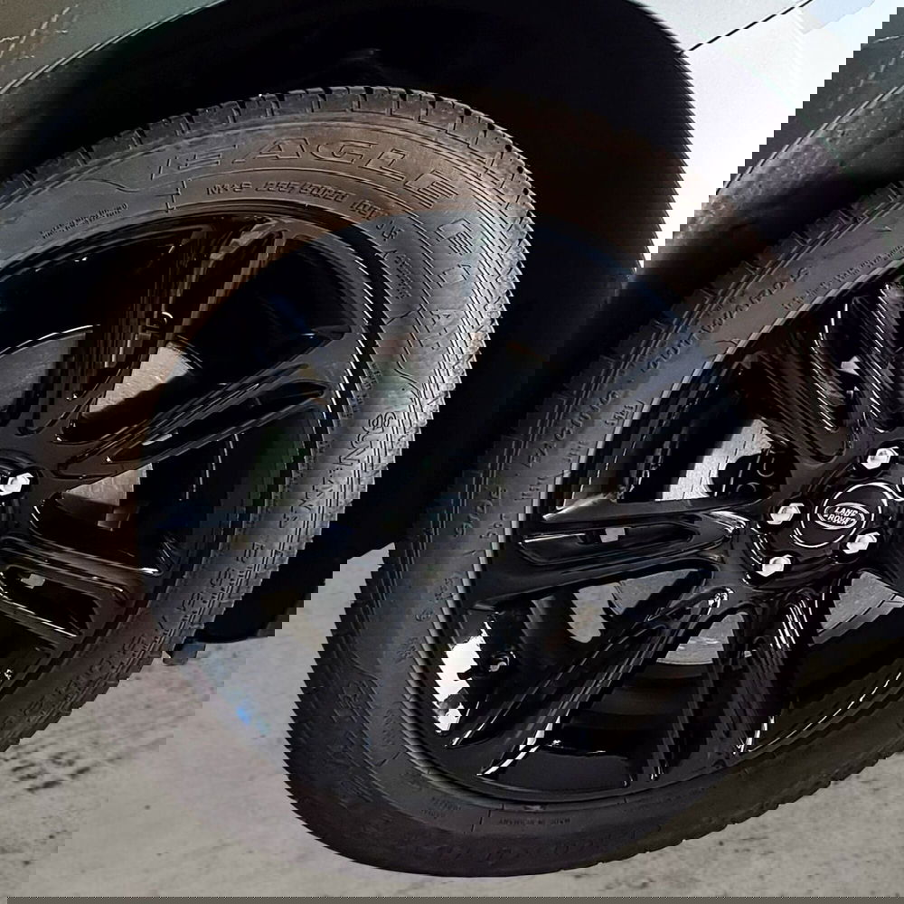 Land Rover Range Rover Velar usata a Catania (9)