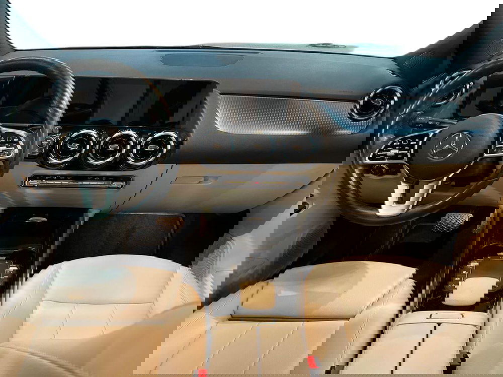 Mercedes-Benz GLA SUV usata a Bari (8)