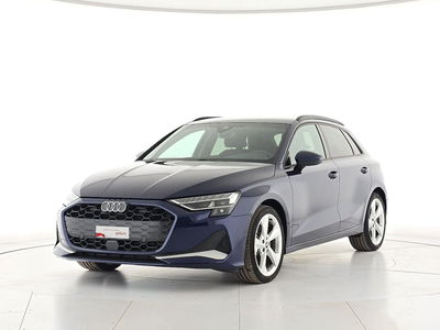 Audi A3 Sportback 1.5 tfsi mhev Business Advanced 150cv s-tronic del 2024 usata a Asti
