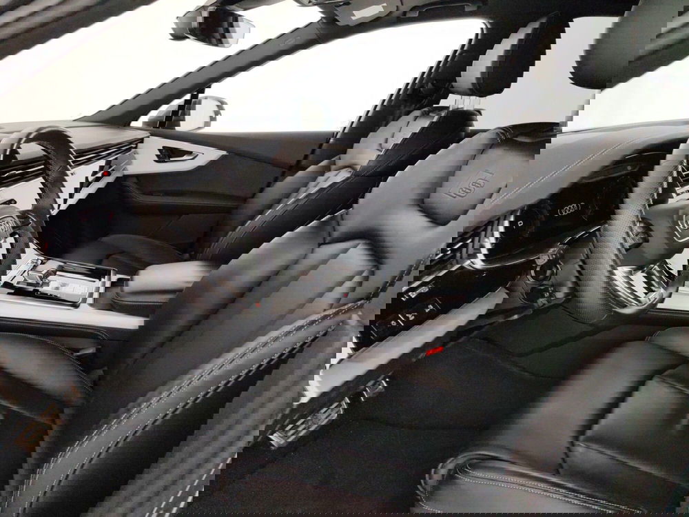 Audi Q7 usata a Massa-Carrara (8)