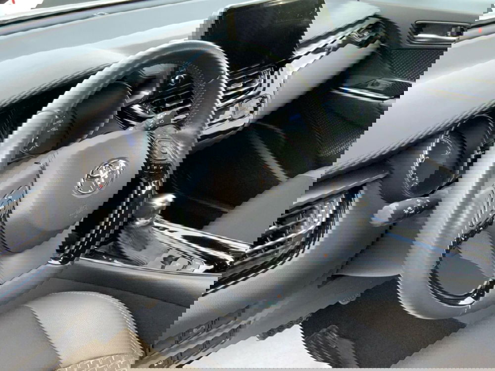 Toyota Toyota C-HR usata a Perugia (11)