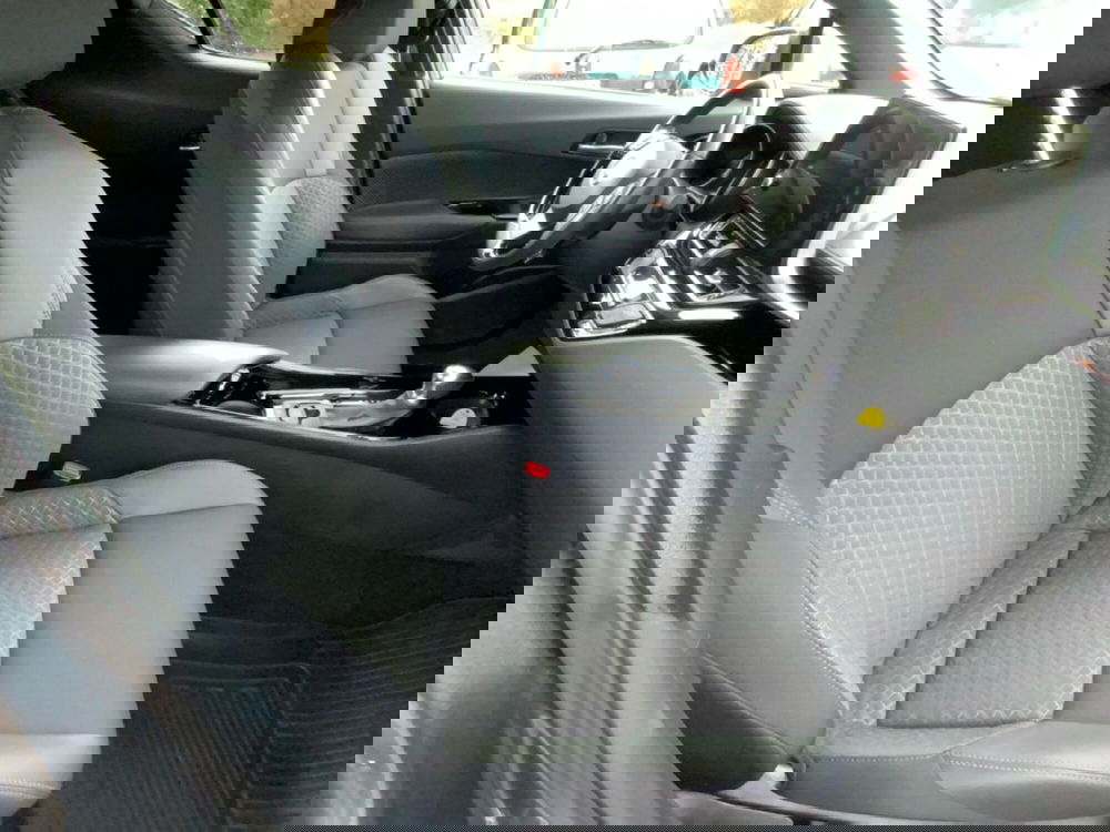 Toyota Toyota C-HR usata a Perugia (8)