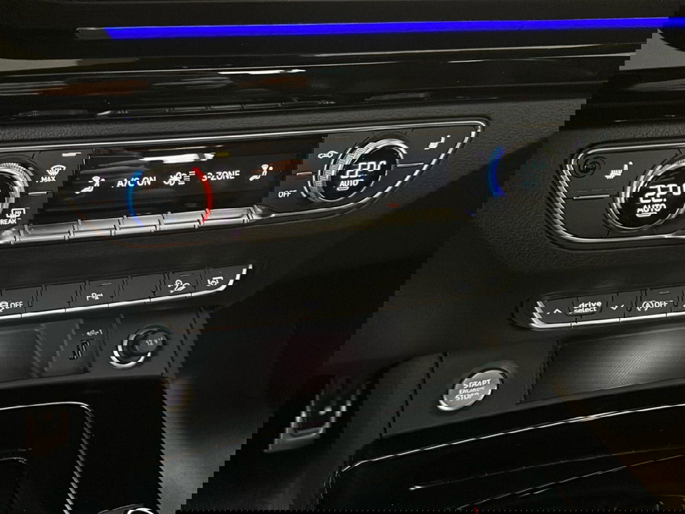 Audi Q5 Sportback usata a Napoli (16)