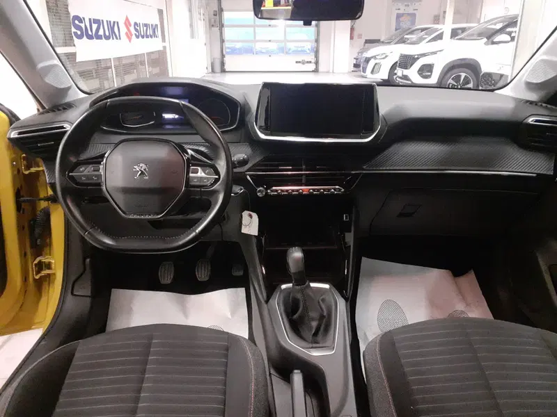 Peugeot 208 usata a Parma (11)