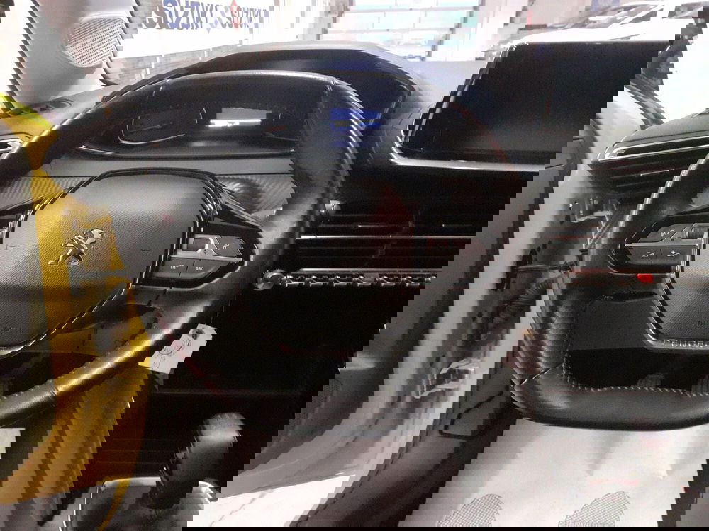 Peugeot 208 usata a Parma (12)