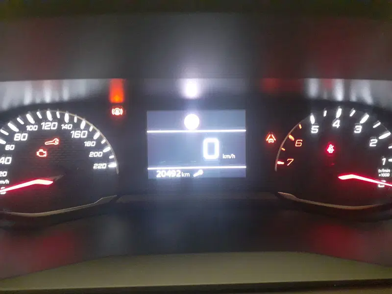 Peugeot 208 usata a Parma (13)