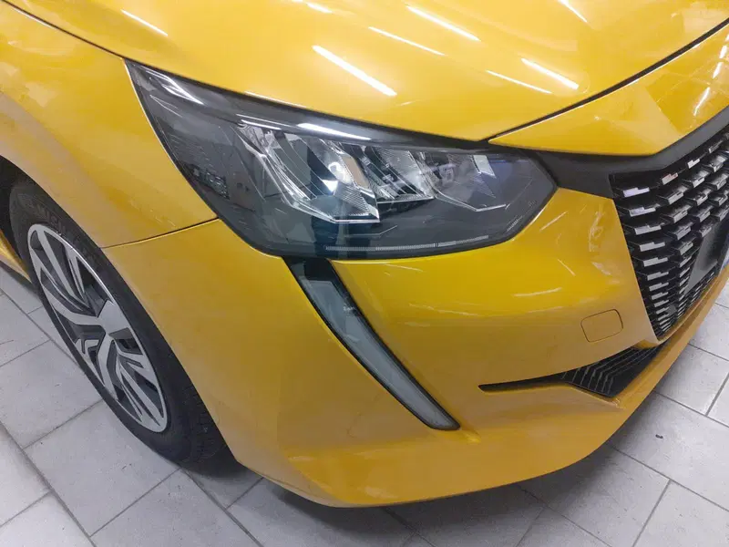 Peugeot 208 usata a Parma (16)